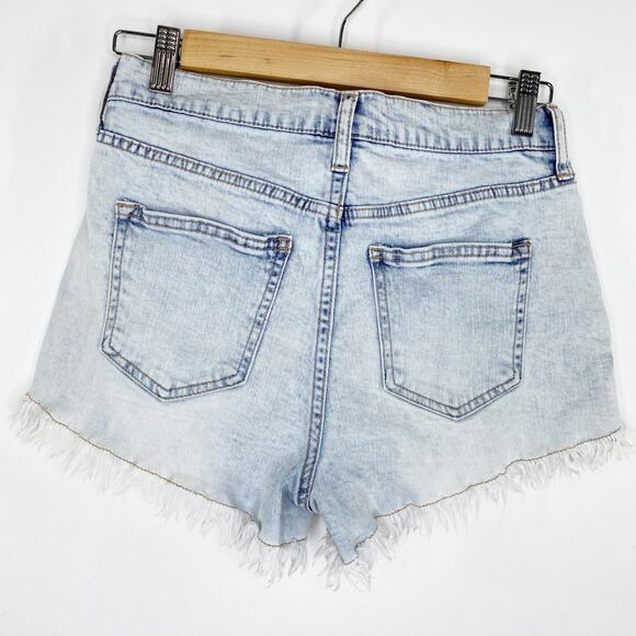 Altar'd State Light Wash Blue Denim Button Fly Fringe Shorts Women's Size 26/3 - Picture 2 of 7